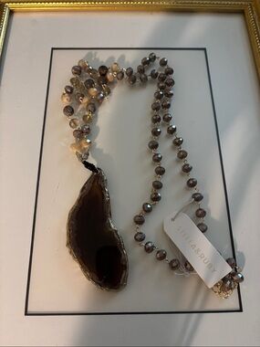 Stella & Ruby Brown Agate Pendant Beaded Necklace